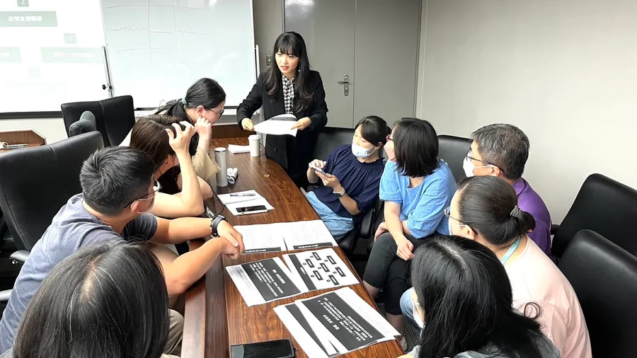 洪安怡於公部門工作坊帶領演練